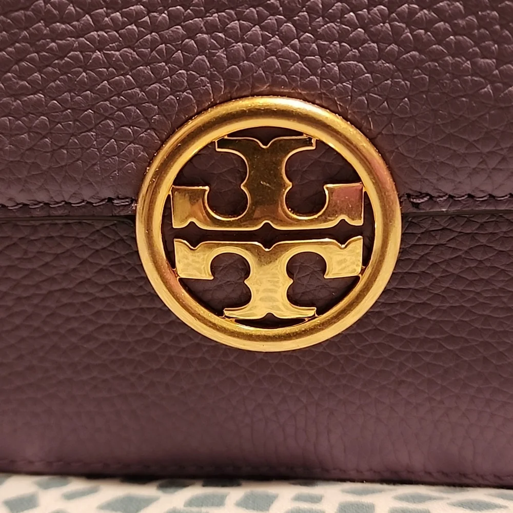 Tory Burch Olivia Pebbled Leather Crossbody Bag – Claret NWT